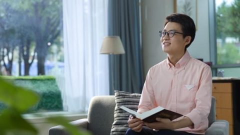 غير حياتك | عظات مكتوبة | قصص مسيحية |أشعر أنني أخفُّ بكثير بعد أن تخلَّصت من أغلال المكانة