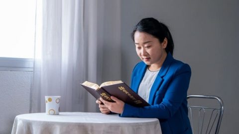 تأملات مسيحية | الله محبة | لماذا يسمح الله بالألم | كلام الله جعلني أعرف نفسي