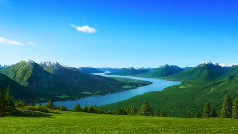 مصير البشريّة ومصير الكون غير منفصلين عن سيادة الخالق