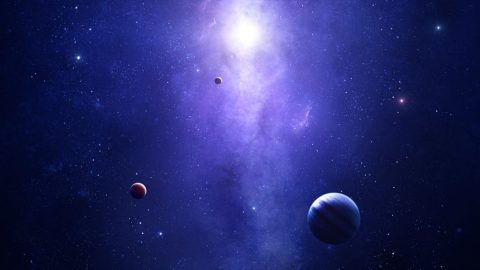 لا شيء من الكائنات المخلوقة وغير المخلوقة يمكنه أن يحلّ محلّ هويّة الخالق